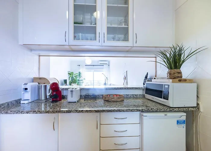 Apartamento & Sea View Apartment, Meia