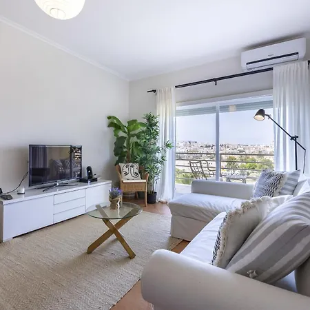 & Sea View Apartment, Meia * לאגוּ‏ש