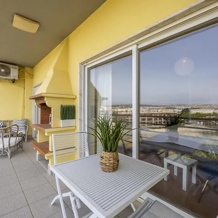 & Sea View Apartment, Meia Appartement *