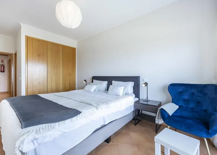 & Sea View Apartment, Meia Апартаменты Лагуш
